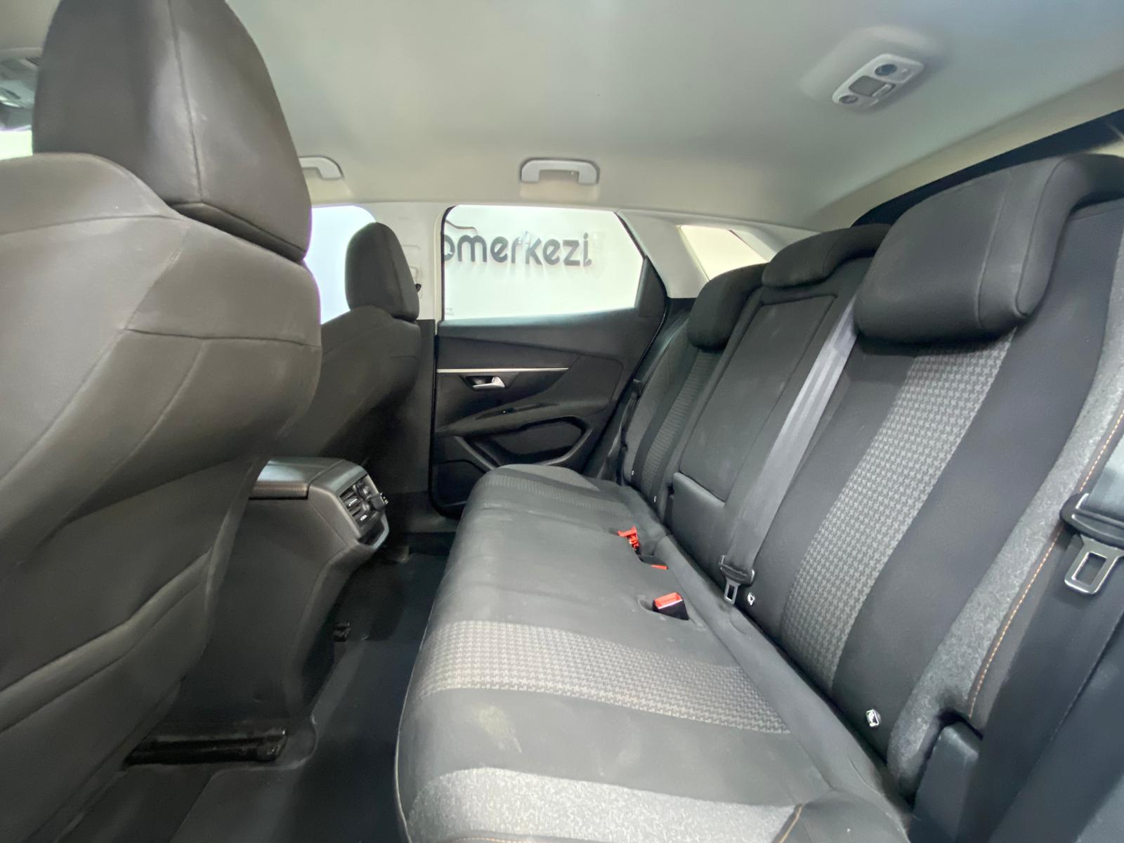 PEUGEOT 3008 22